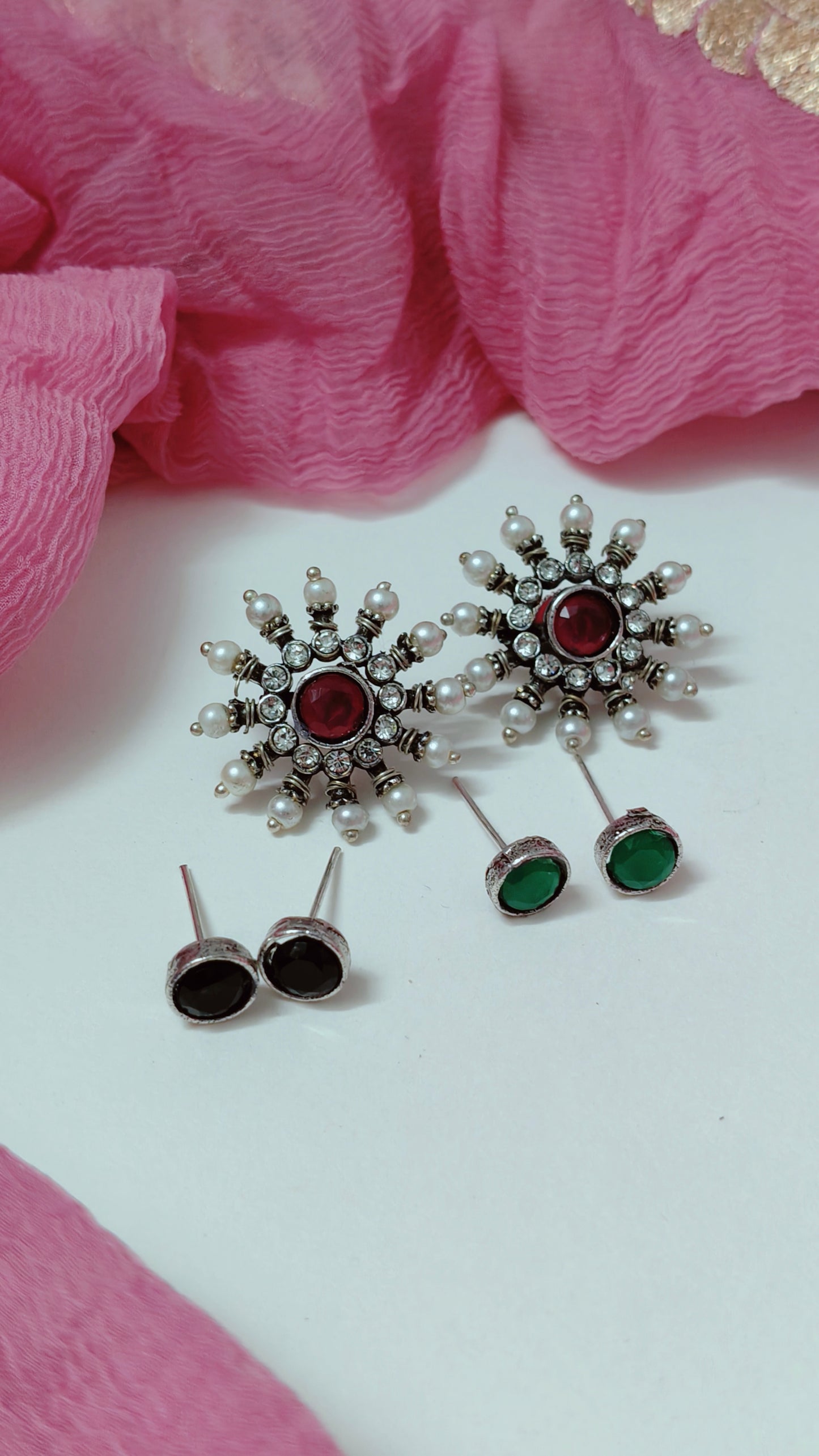 Stud with interchangeable colors 3 in 1