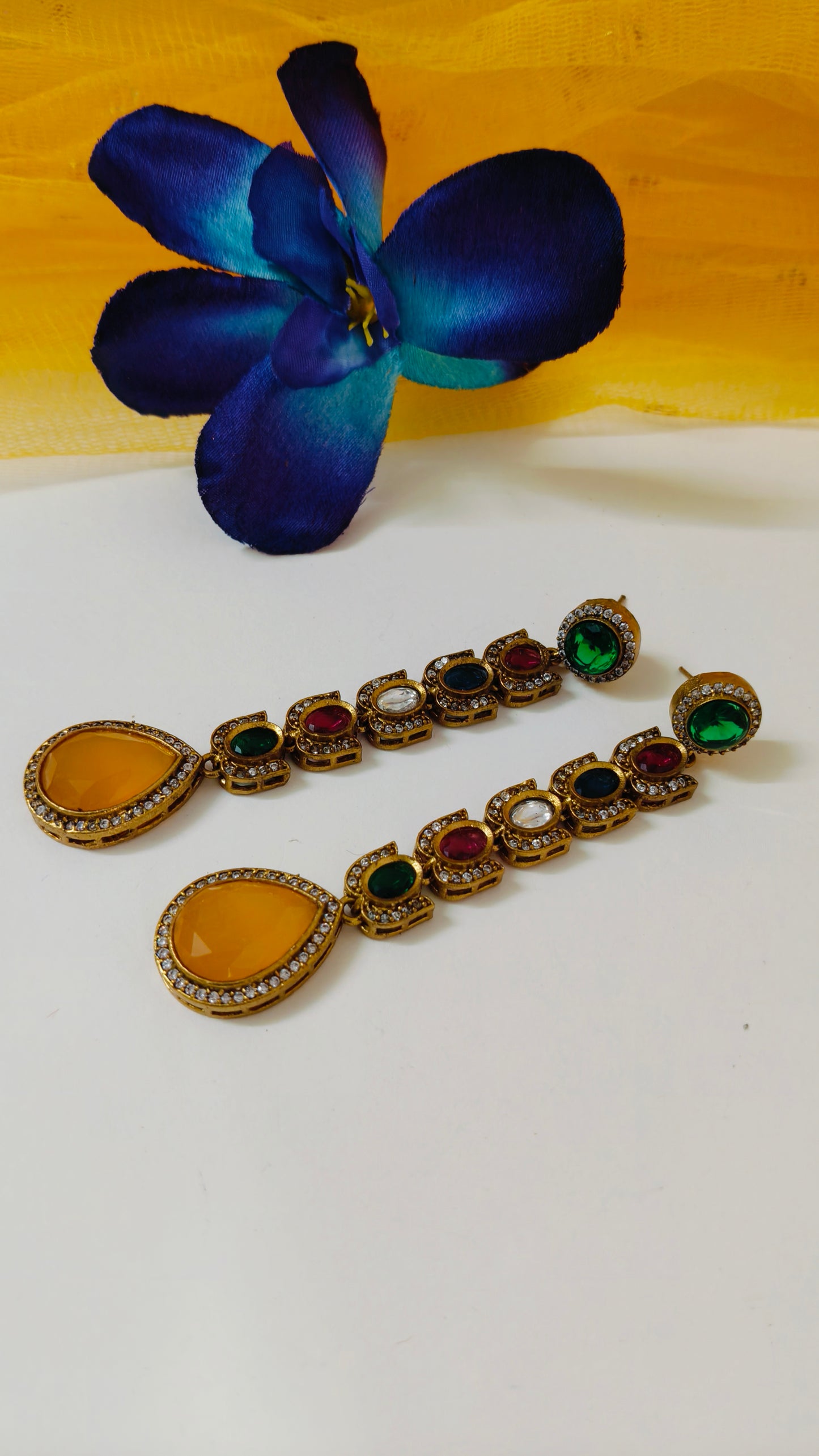 Ruhani Earring (multicolor)