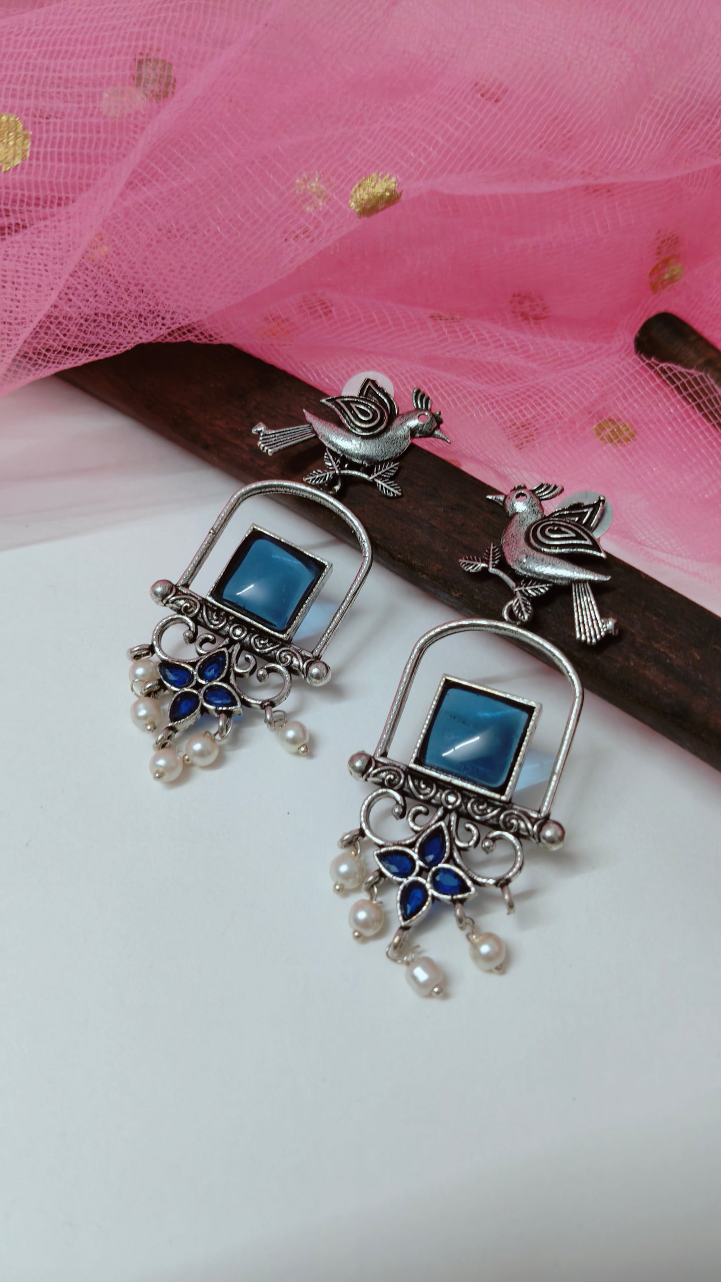 Bird Dangler With Monalisa Stone(Blue)