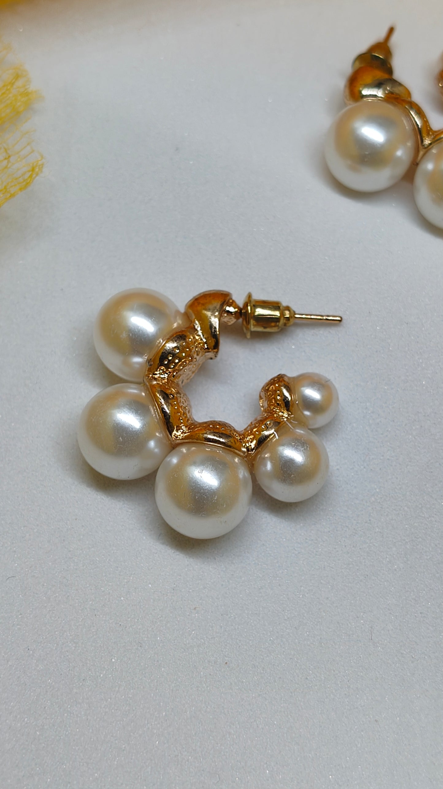 Pearl hoop