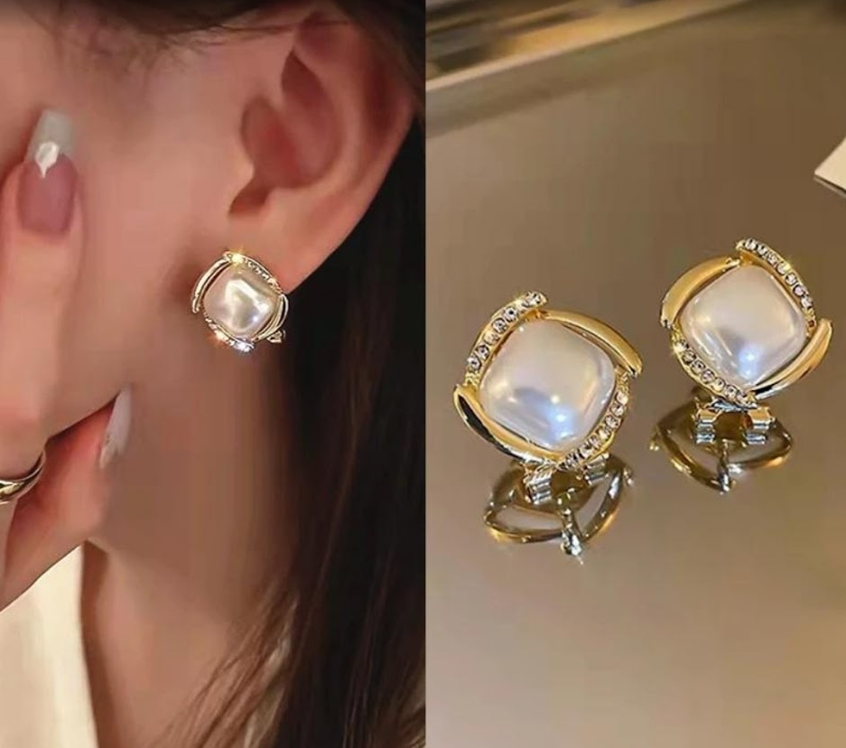 Pearl stud square