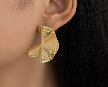 Half Lotus Stud(Anti Tarnish)