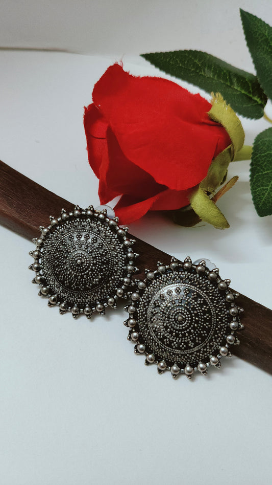 Oxidized Stud Design 1