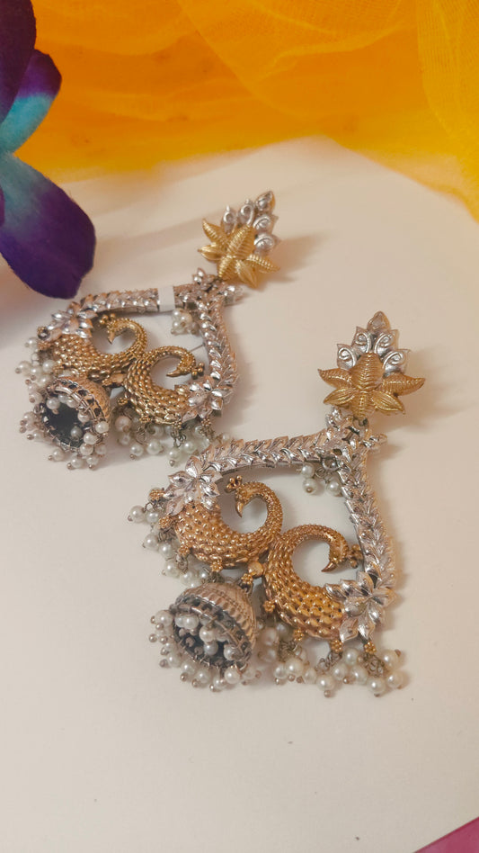 Sunehri Earring