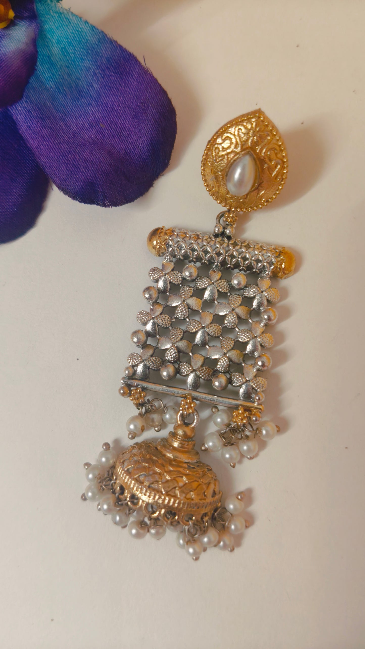 Mohini Earring white