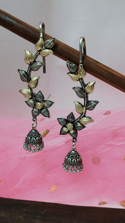 Ear Cuff with flower Design