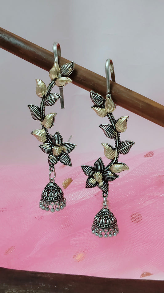 Ear Cuff with flower Design