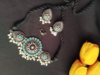 Choker set with earrings