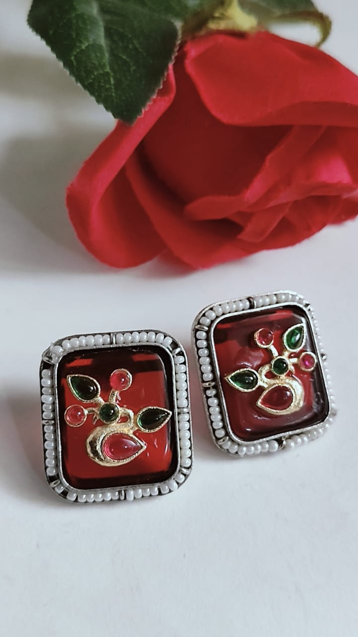 Pachi Kundan Stud Red
