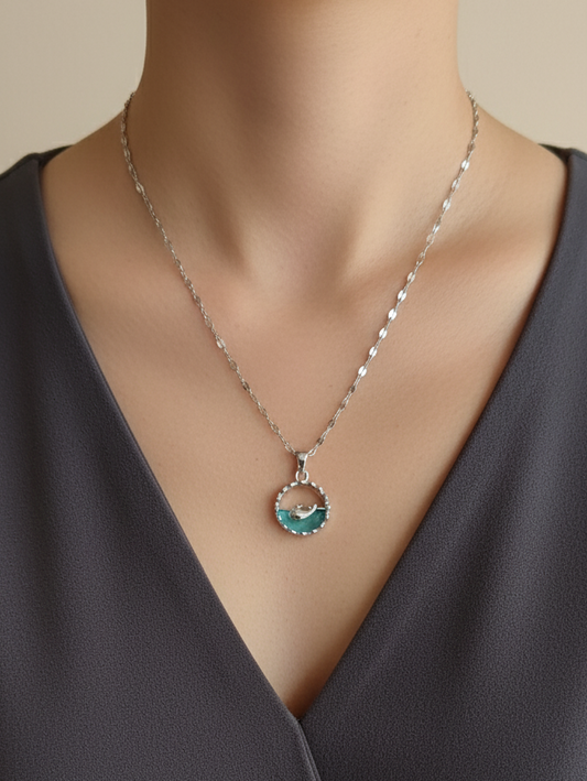 Dolphin Chain Pendant (silver)