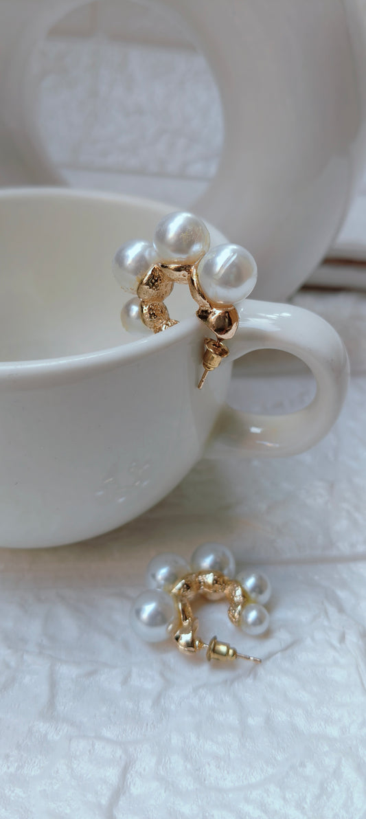 Pearl hoop