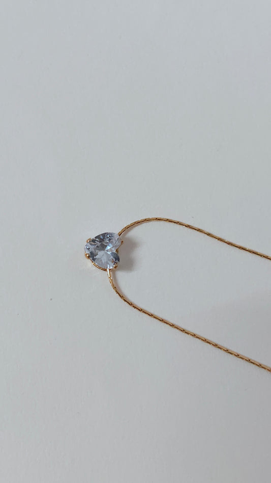 Heart Diamond pendant Sleek chain