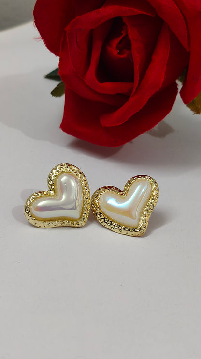Pearl heart Stud