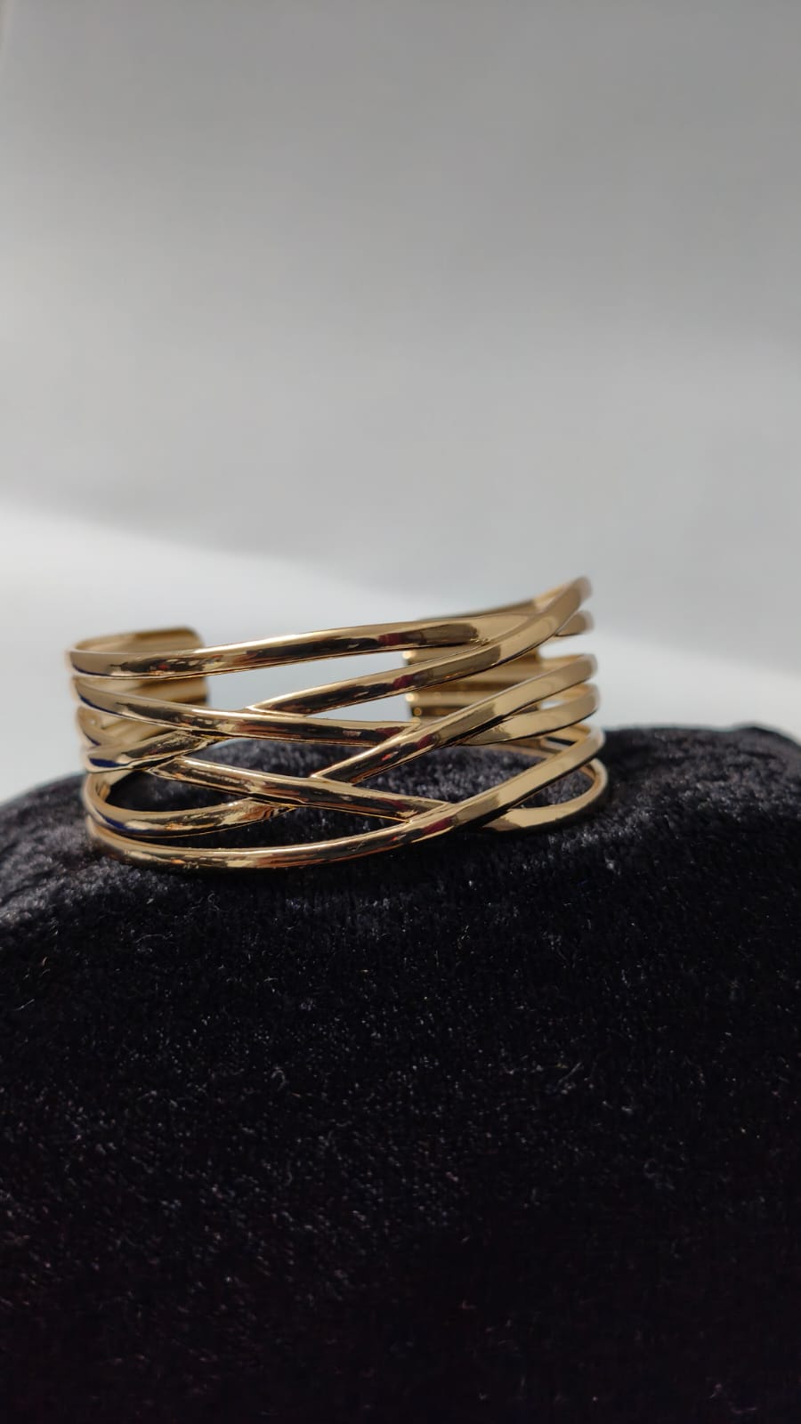 Hand Cuff (Anti tarnish)