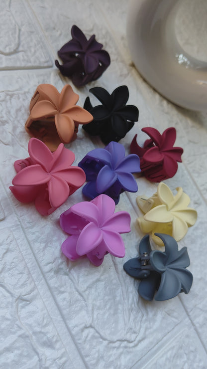 Hair Flower Claw (Size : Small ,Qty:1, Color may vary)
