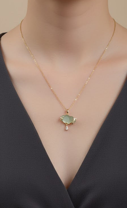 Cloud Chain Pendant (Gold)