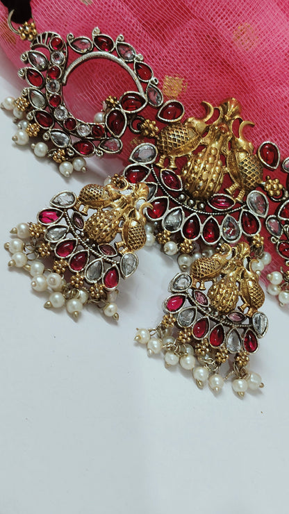 Aarohi choker